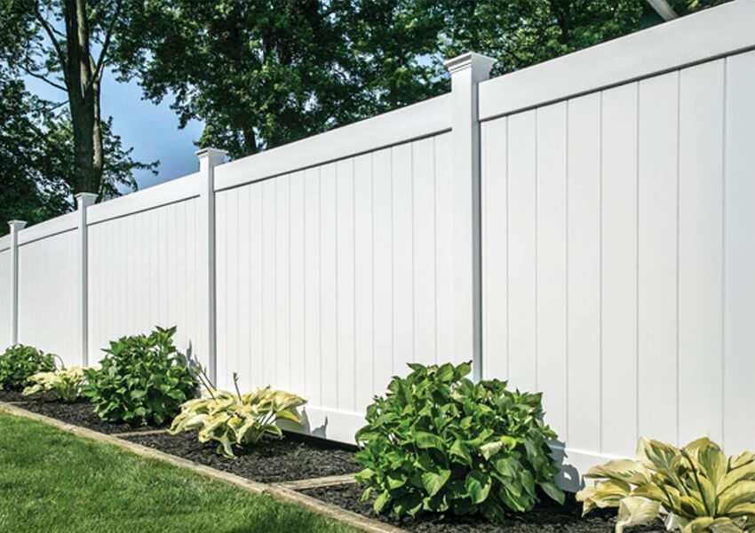Wood & Vinyl Privacy Fence